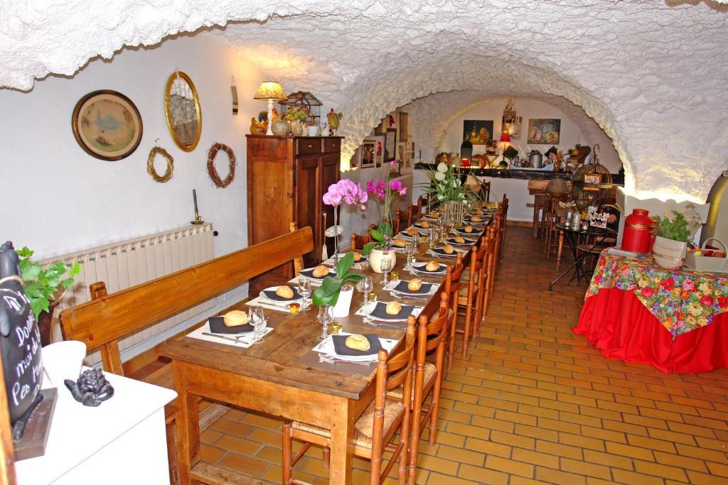 Le Relais Des Vaudois Hotell Freissinieres Exteriör bild