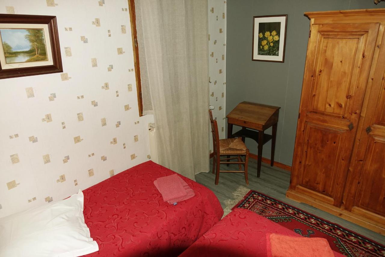 Le Relais Des Vaudois Hotell Freissinieres Exteriör bild